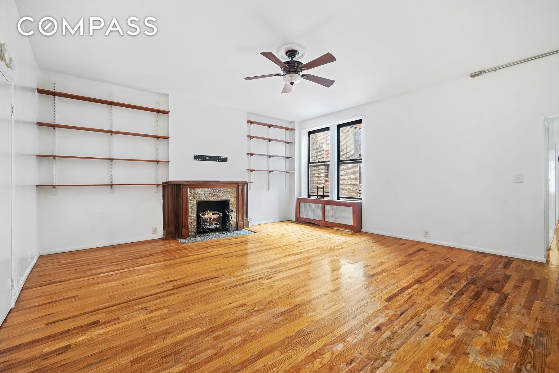 862 West End Avenue 2R, Upper West Side, Upper West Side, NYC - 1 Bedrooms  
1 Bathrooms  
4 Rooms - 