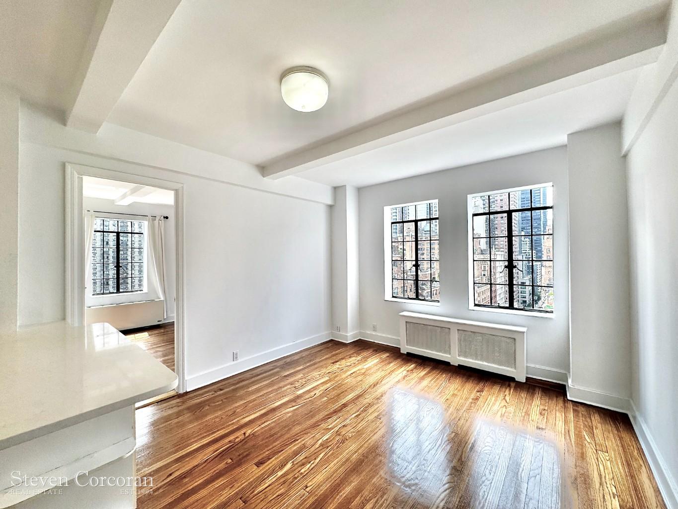 25 Tudor City Place 1320, Midtown East, Midtown East, NYC - 1 Bedrooms  
1 Bathrooms  
3 Rooms - 