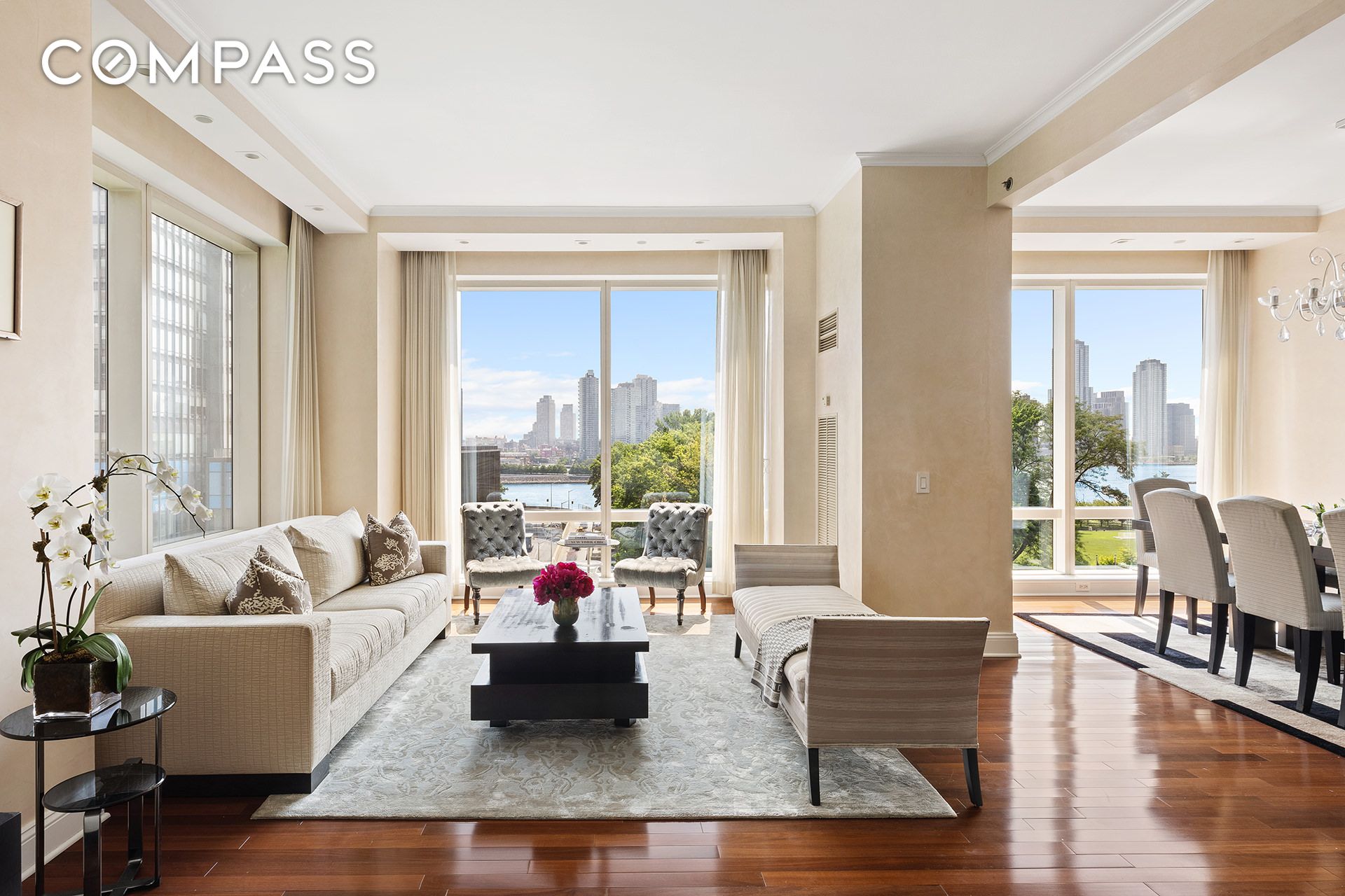 845 United Nations Plaza 8A, Midtown East, Midtown East, NYC - 5 Bedrooms  
5 Bathrooms  
8 Rooms - 