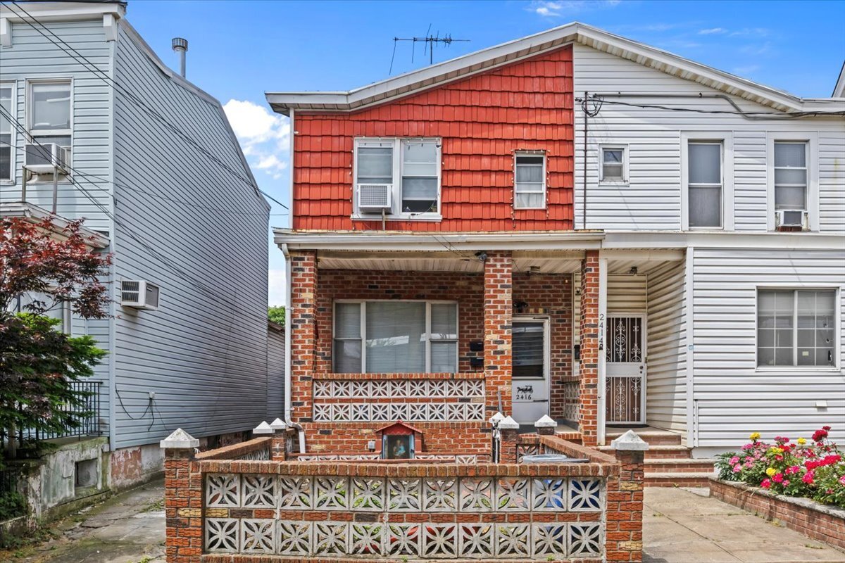 2416 Mcdonald Avenue, Gravesend, Brooklyn, New York - 4 Bedrooms  
3 Bathrooms  
6 Rooms - 