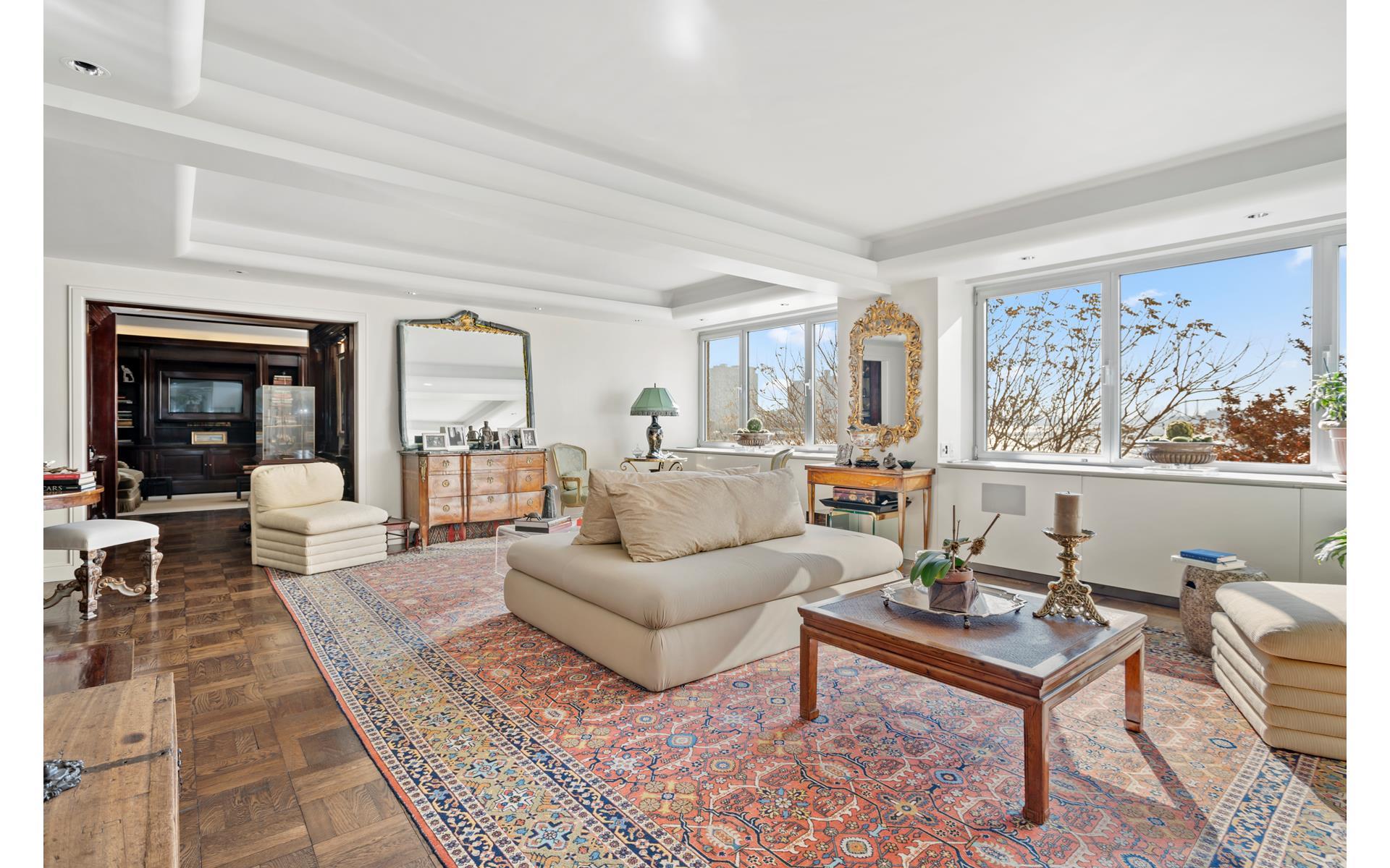 45 Sutton Place 2Mn, Sutton Place, Midtown East, NYC - 3 Bedrooms  
4 Bathrooms  
8 Rooms - 