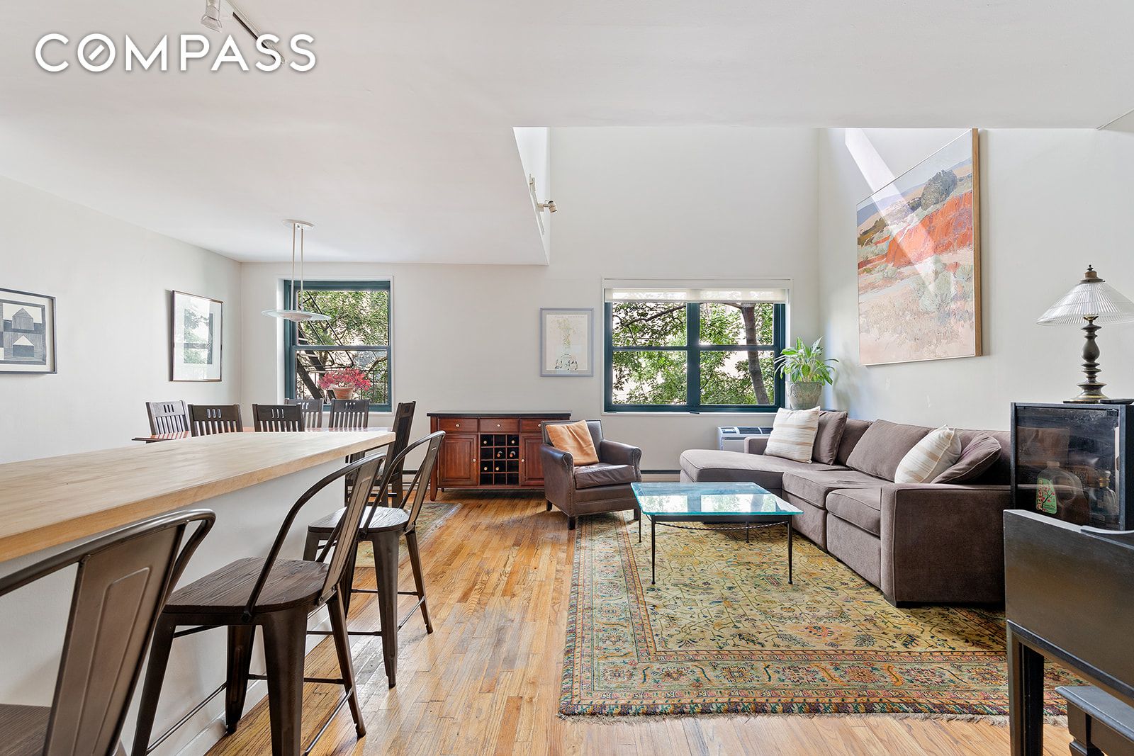 153 Perry Street 4B, West Village, Downtown, NYC - 3 Bedrooms  
2 Bathrooms  
9 Rooms - 