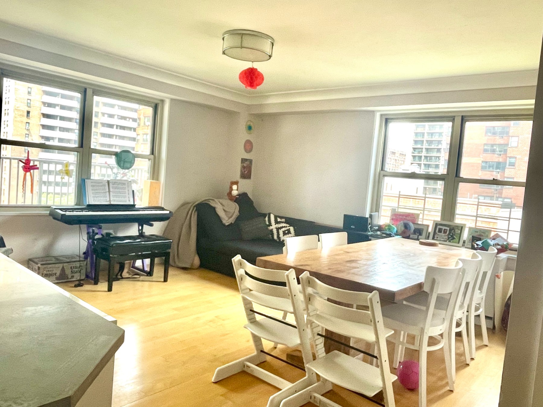 50 West 93rd Street 8E, Upper West Side, Upper West Side, NYC - 2 Bedrooms  
2 Bathrooms  
4 Rooms - 