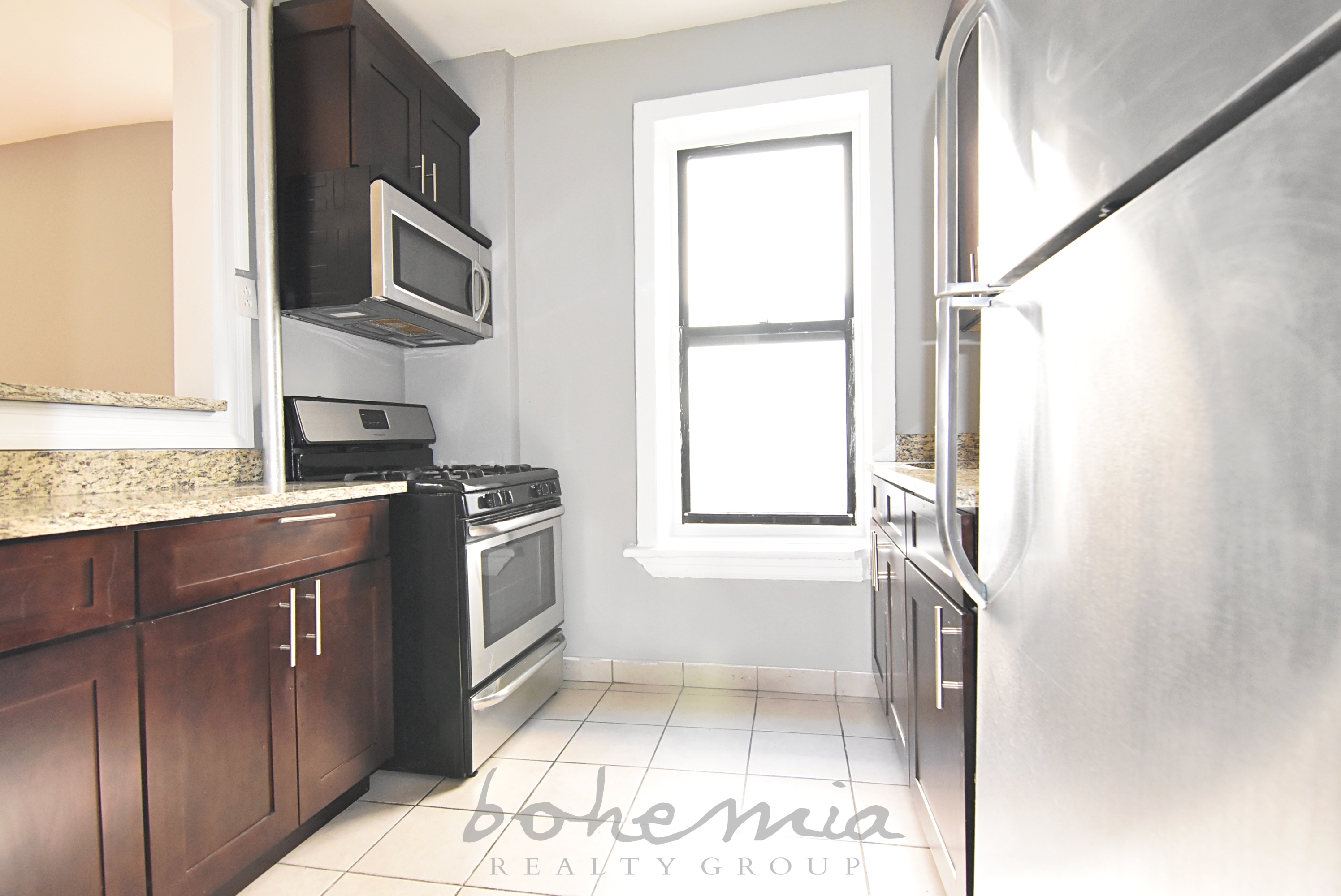 304 West 151st Street 11, West Harlem, Upper Manhattan, NYC - 3 Bedrooms  
1 Bathrooms  
5 Rooms - 