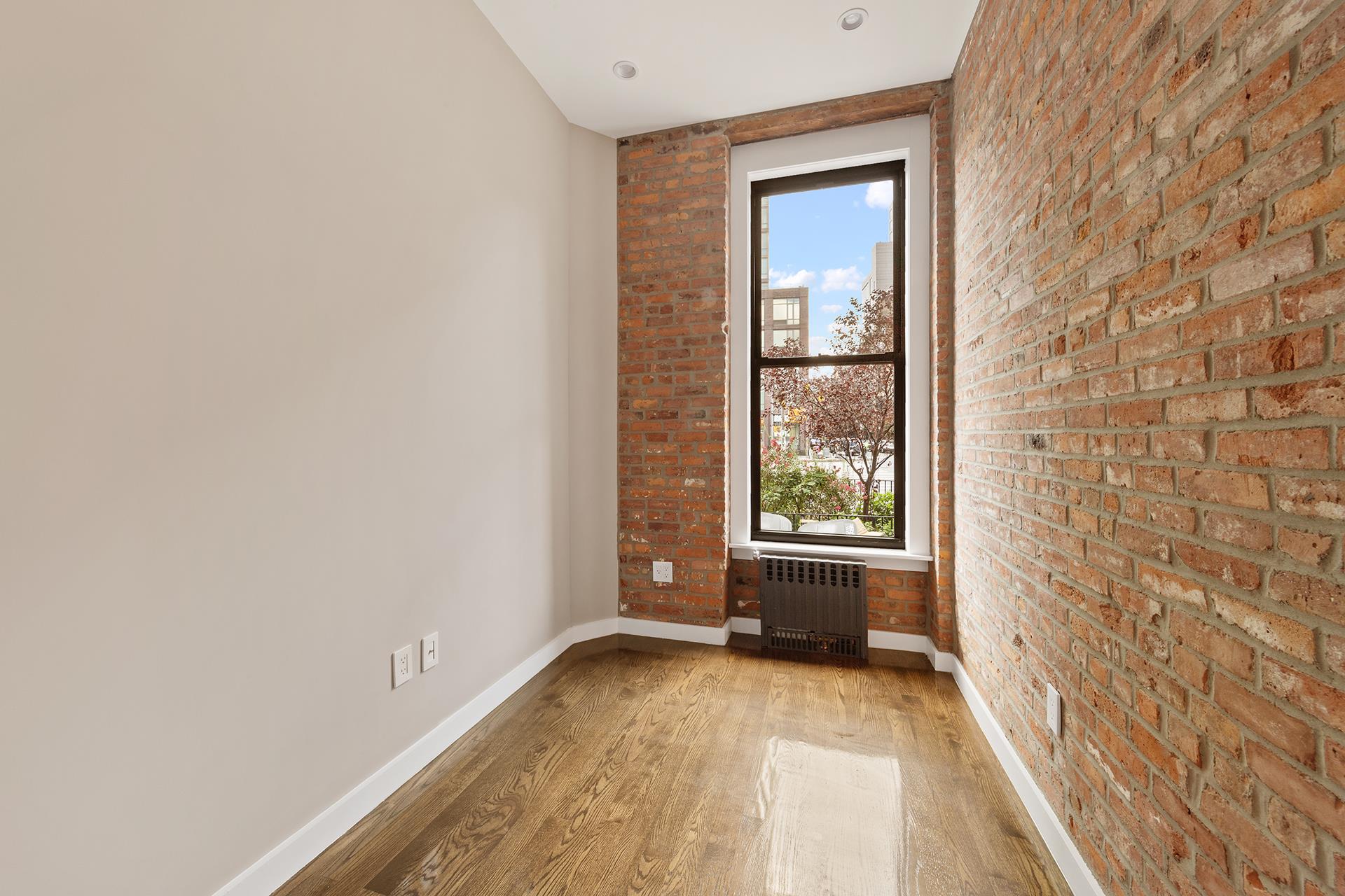 Photo 1 of 504 East 12th Street 3B, East Village, NYC, $6,595, Web #: 1081952726