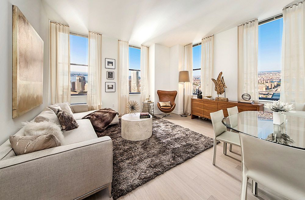 70 Pine Street 2102, Financial District, Downtown, NYC - 2 Bedrooms  
2 Bathrooms  
4 Rooms - 