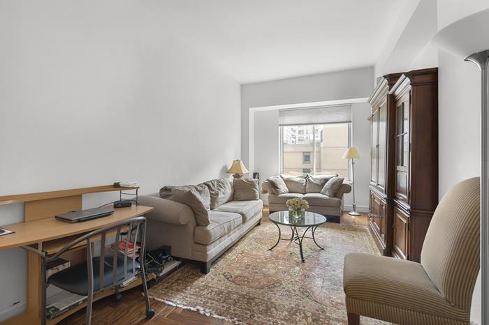 200 Riverside Boulevard 4-F, Lincoln Square, Upper West Side, NYC - 1 Bedrooms  
1 Bathrooms  
3 Rooms - 