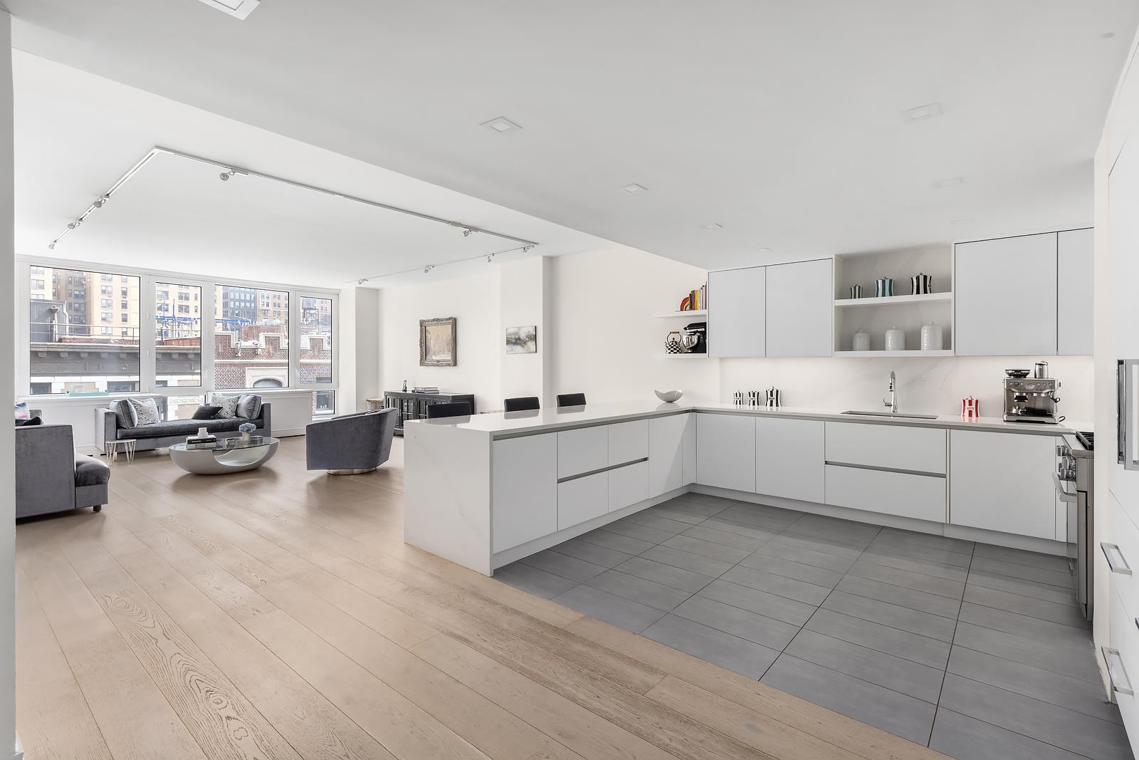 300 East 77th Street 6D, Lenox Hill, Upper East Side, NYC - 3 Bedrooms  
3.5 Bathrooms  
7 Rooms - 