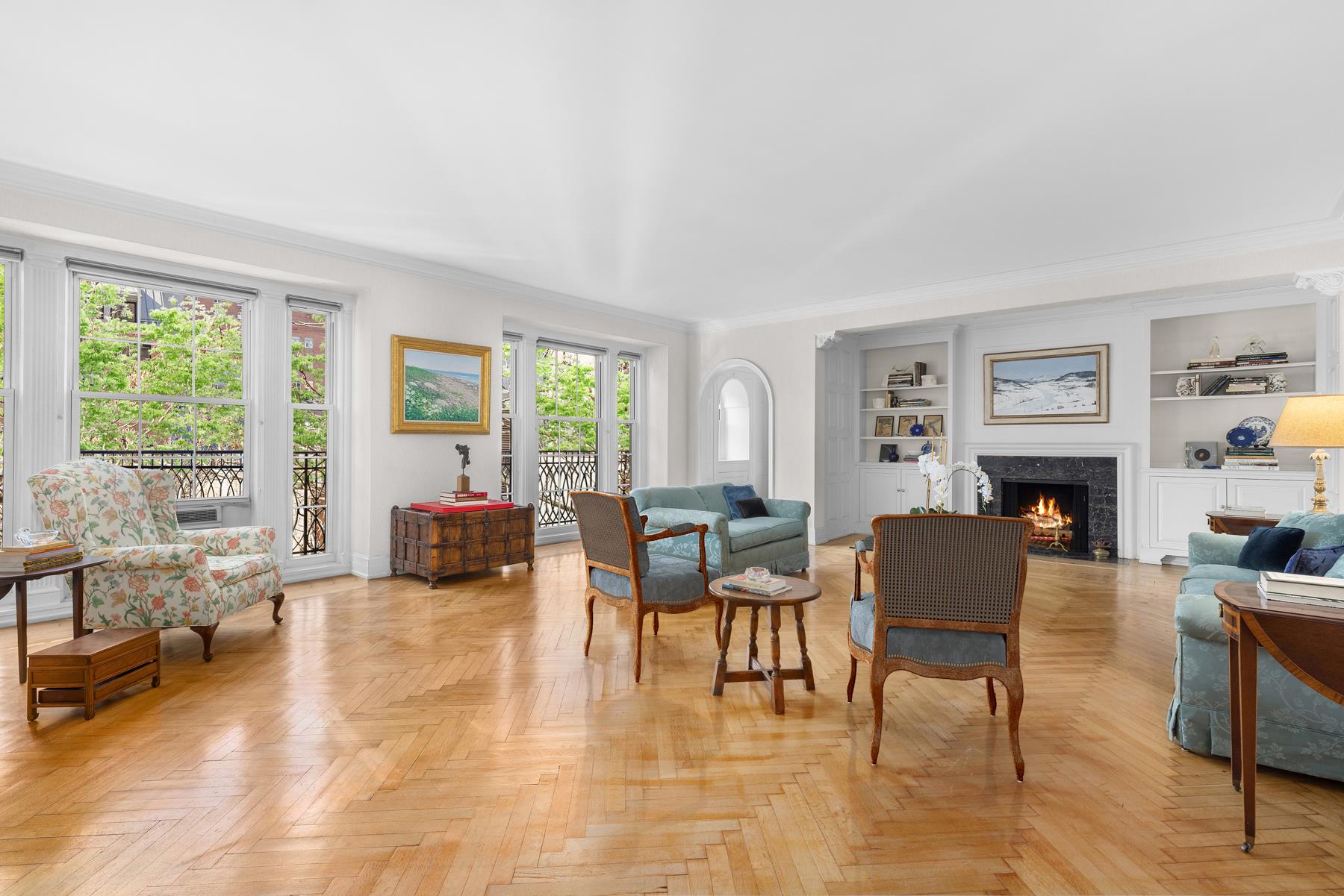 136 East 79th Street 6B, Lenox Hill, Upper East Side, NYC - 3 Bedrooms  
3 Bathrooms  
6 Rooms - 