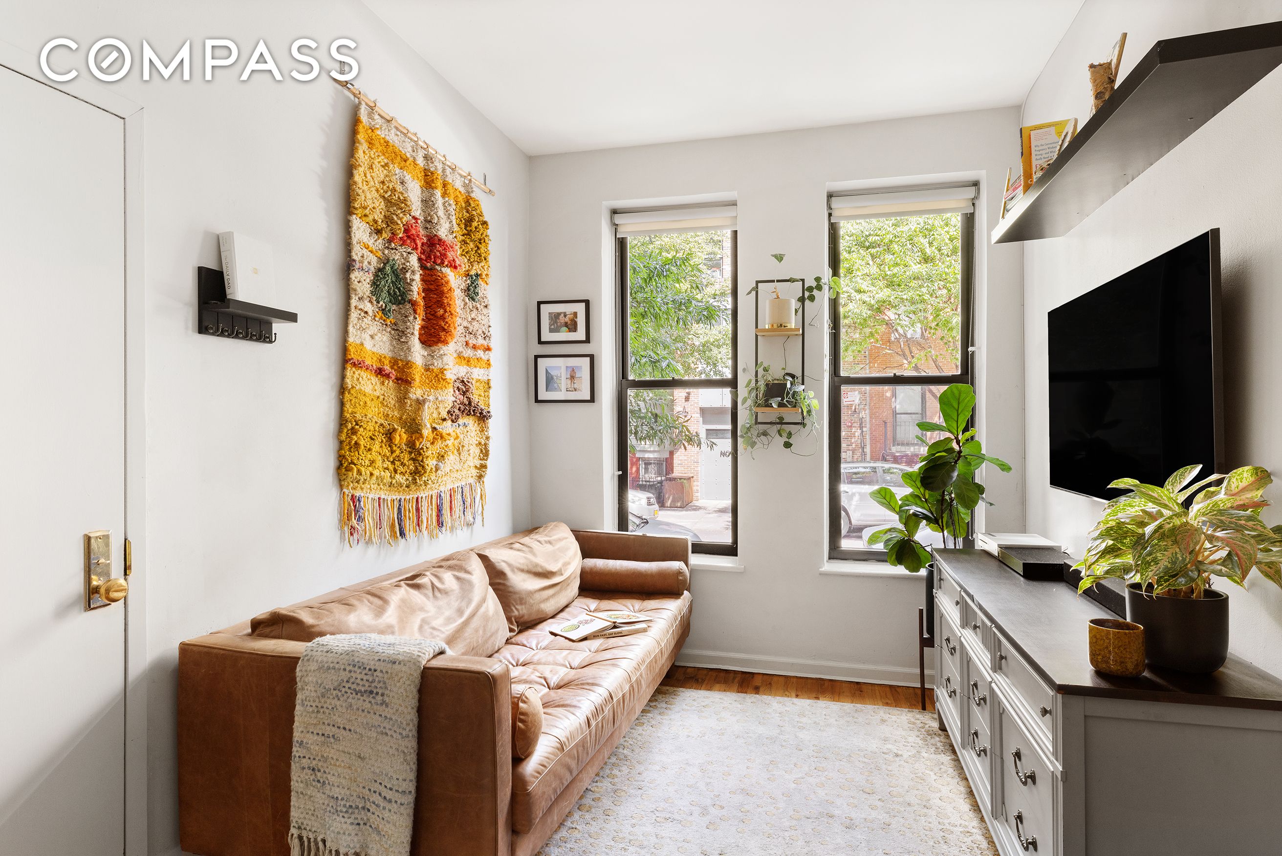 726 Sackett Street 1L, Park Slope, Brooklyn, New York - 1 Bedrooms  
1.5 Bathrooms  
4 Rooms - 