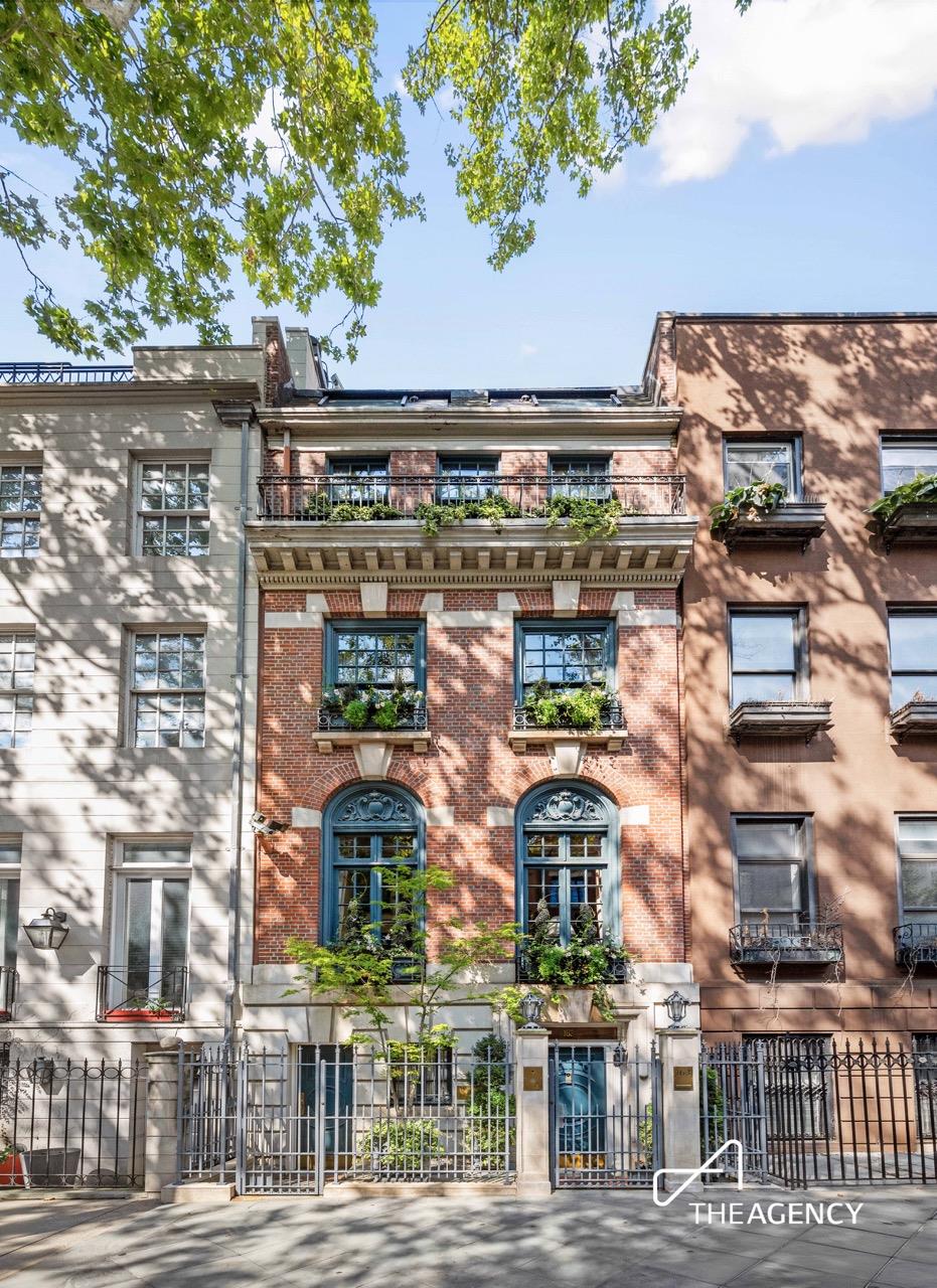 163 East 64th Street, Upper East Side, Upper East Side, NYC - 5 Bedrooms  
6 Bathrooms  
15 Rooms - 