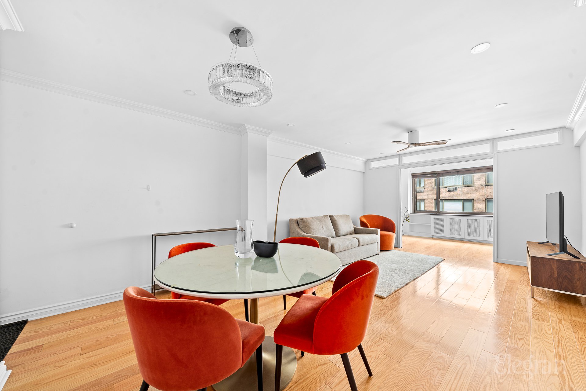 425 East 63rd Street E-7C, Upper East Side, Upper East Side, NYC - 2 Bedrooms  
1 Bathrooms  
5 Rooms - 