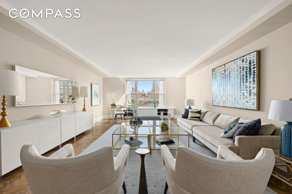 15 West 81st Street 11E, Upper West Side, Upper West Side, NYC - 3 Bedrooms  
3 Bathrooms  
6 Rooms - 