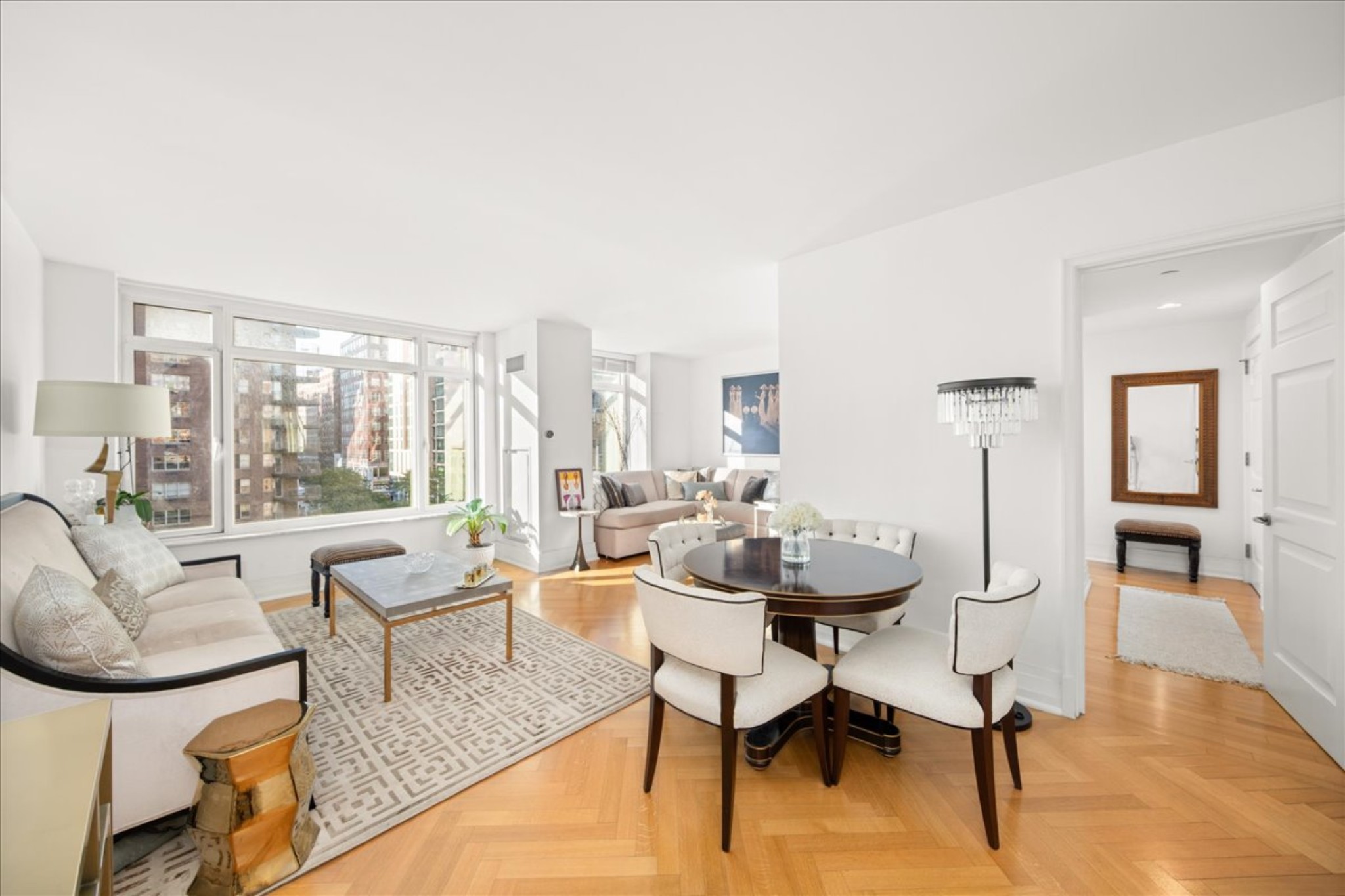 205 East 85th Street 8K, Upper East Side, Upper East Side, NYC - 2 Bedrooms  
2 Bathrooms  
4 Rooms - 