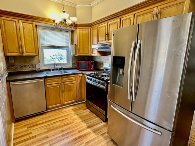 4325 Ave M 2, Canarsie And Flatlands, Brooklyn, New York - 3 Bedrooms  
1.5 Bathrooms  
5 Rooms - 