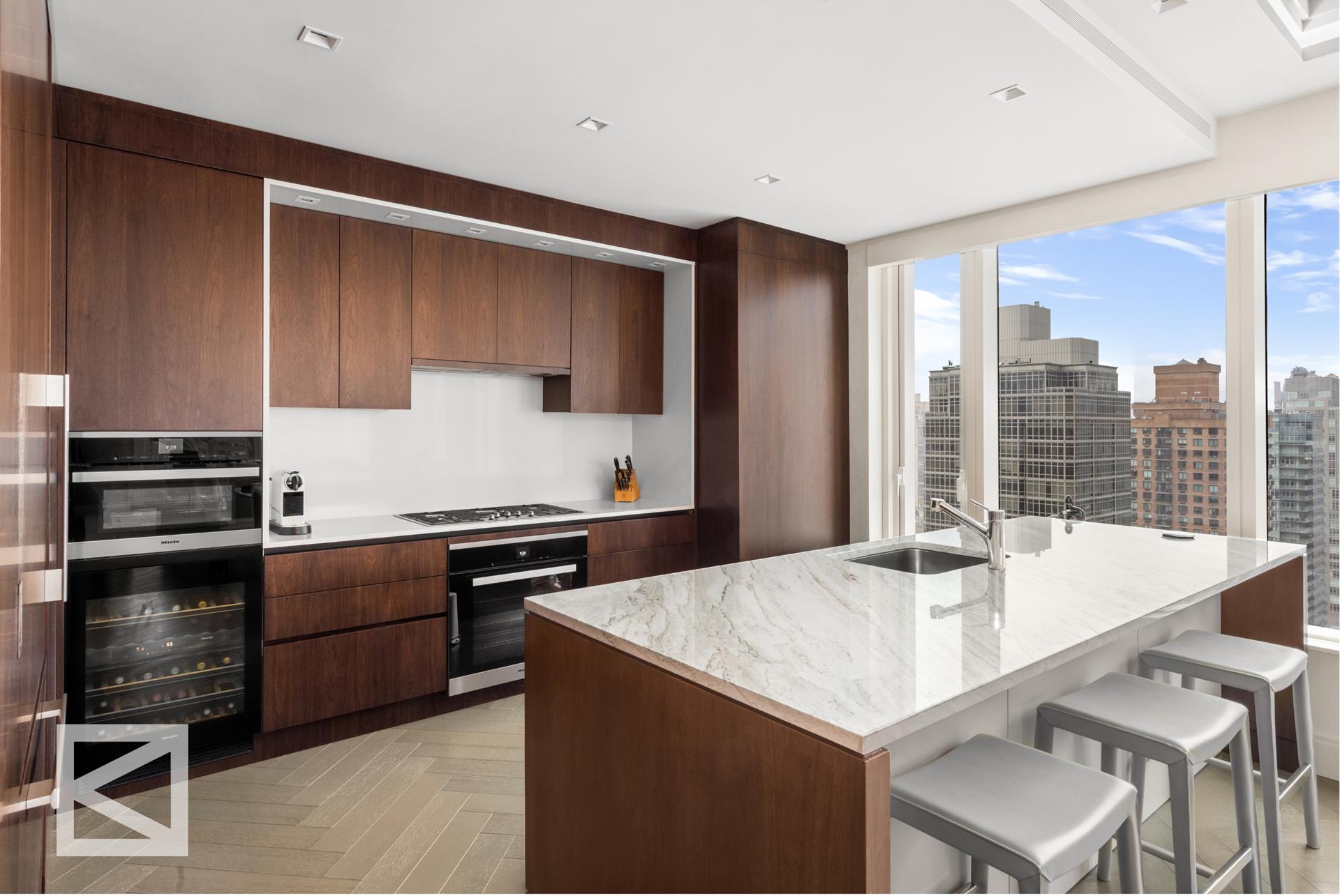 252 East 57th Street 37Dd, Sutton Place, Midtown East, NYC - 3 Bedrooms  
3 Bathrooms  
5 Rooms - 