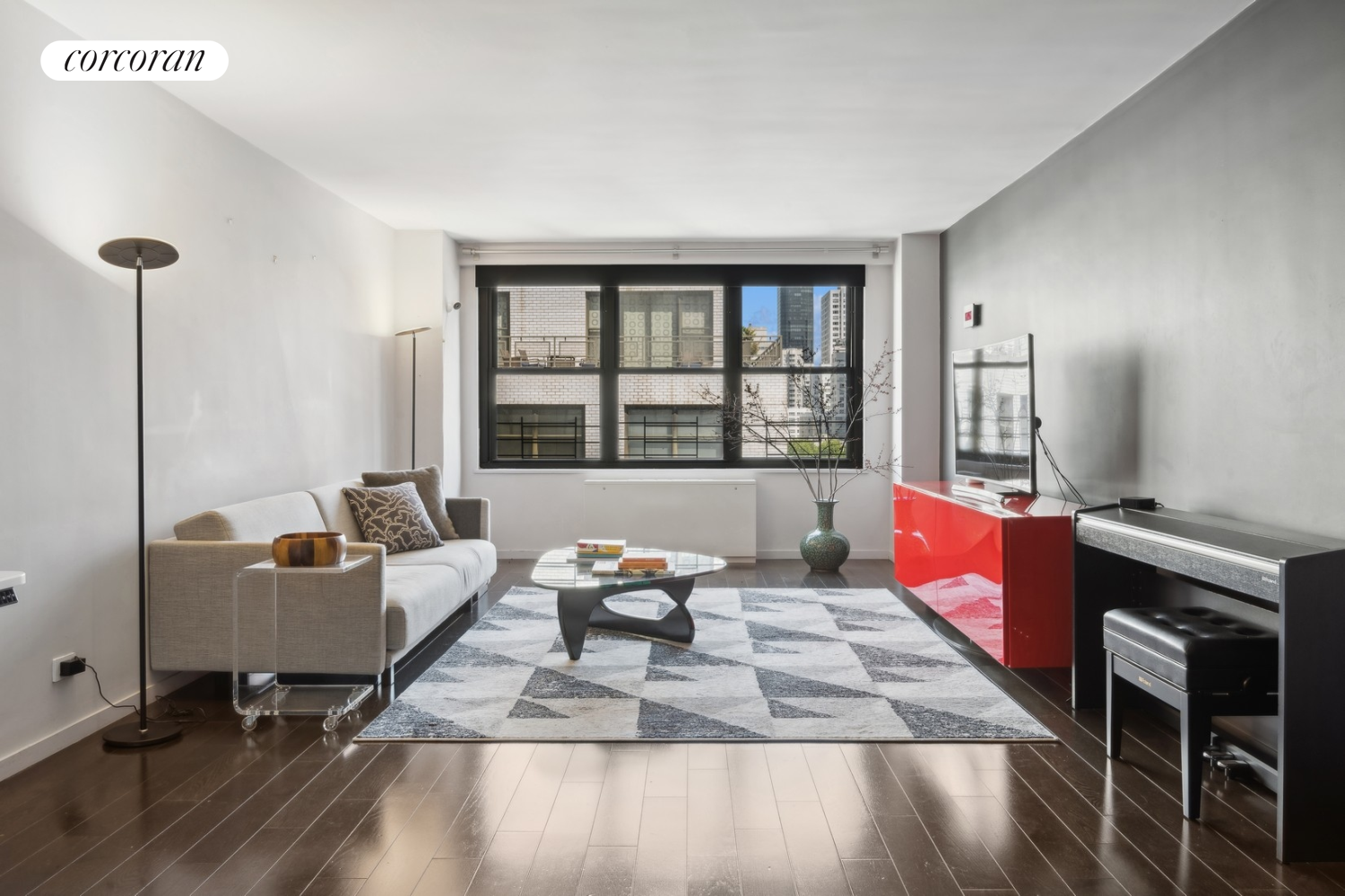 225 East 57th Street 14C, Sutton Place, Midtown East, NYC - 1 Bedrooms  
1 Bathrooms  
3 Rooms - 