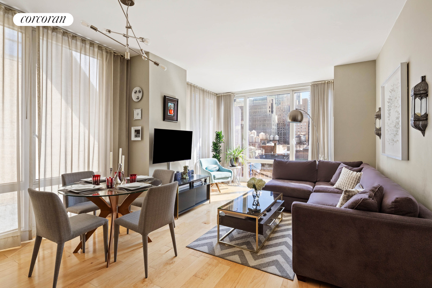 247 West 46th Street 704, Chelsea And Clinton, Downtown, NYC - 1 Bedrooms  
1.5 Bathrooms  
4 Rooms - 