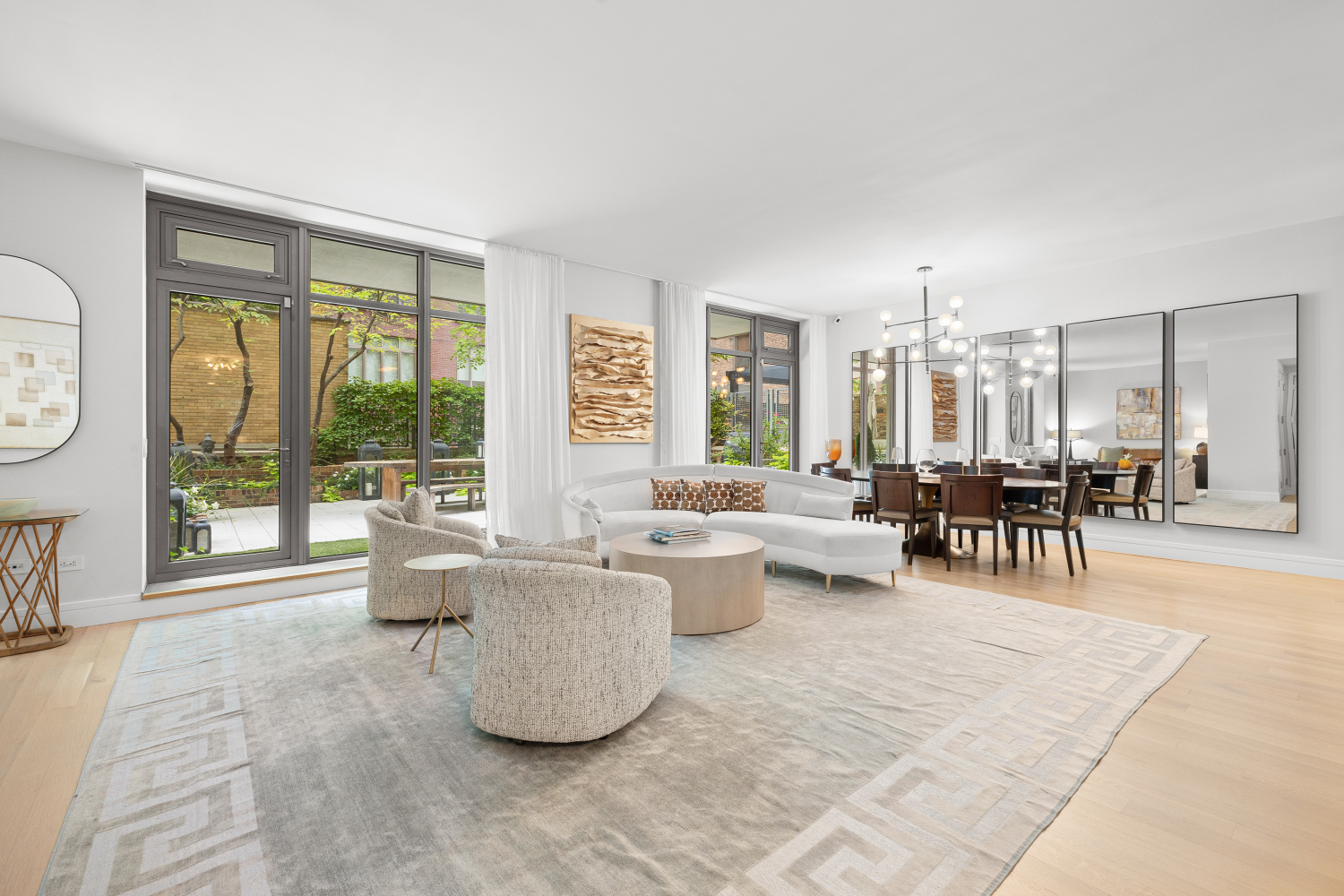 124 West 23rd Street 2A, Chelsea, Downtown, NYC - 4 Bedrooms  
3.5 Bathrooms  
6 Rooms - 