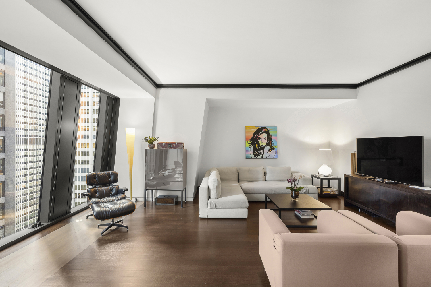 53 West 53rd Street 19E, Chelsea And Clinton,  - 1 Bedrooms  
1.5 Bathrooms  
4 Rooms - 