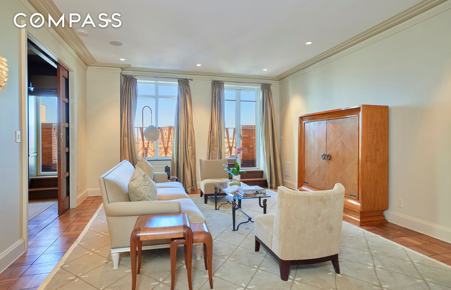 115 Central Park 18Jk, Upper West Side, Upper West Side, NYC - 3 Bedrooms  
3.5 Bathrooms  
8 Rooms - 