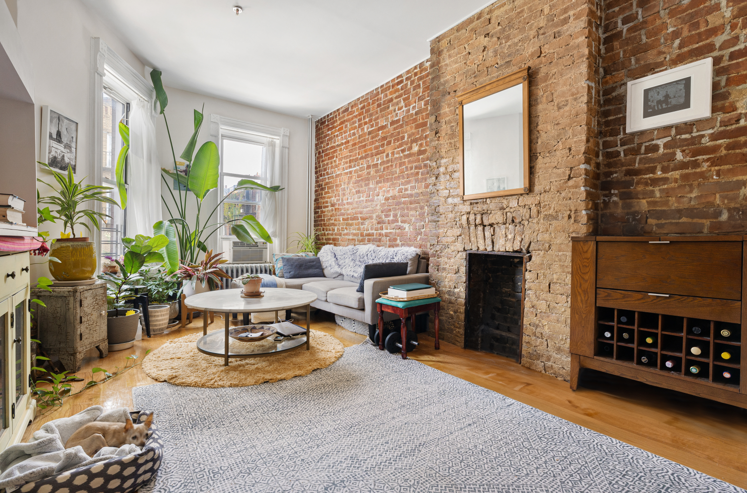 215 Schaefer Street, Bushwick, Brooklyn, New York - 8 Bedrooms  
3 Bathrooms  
16 Rooms - 