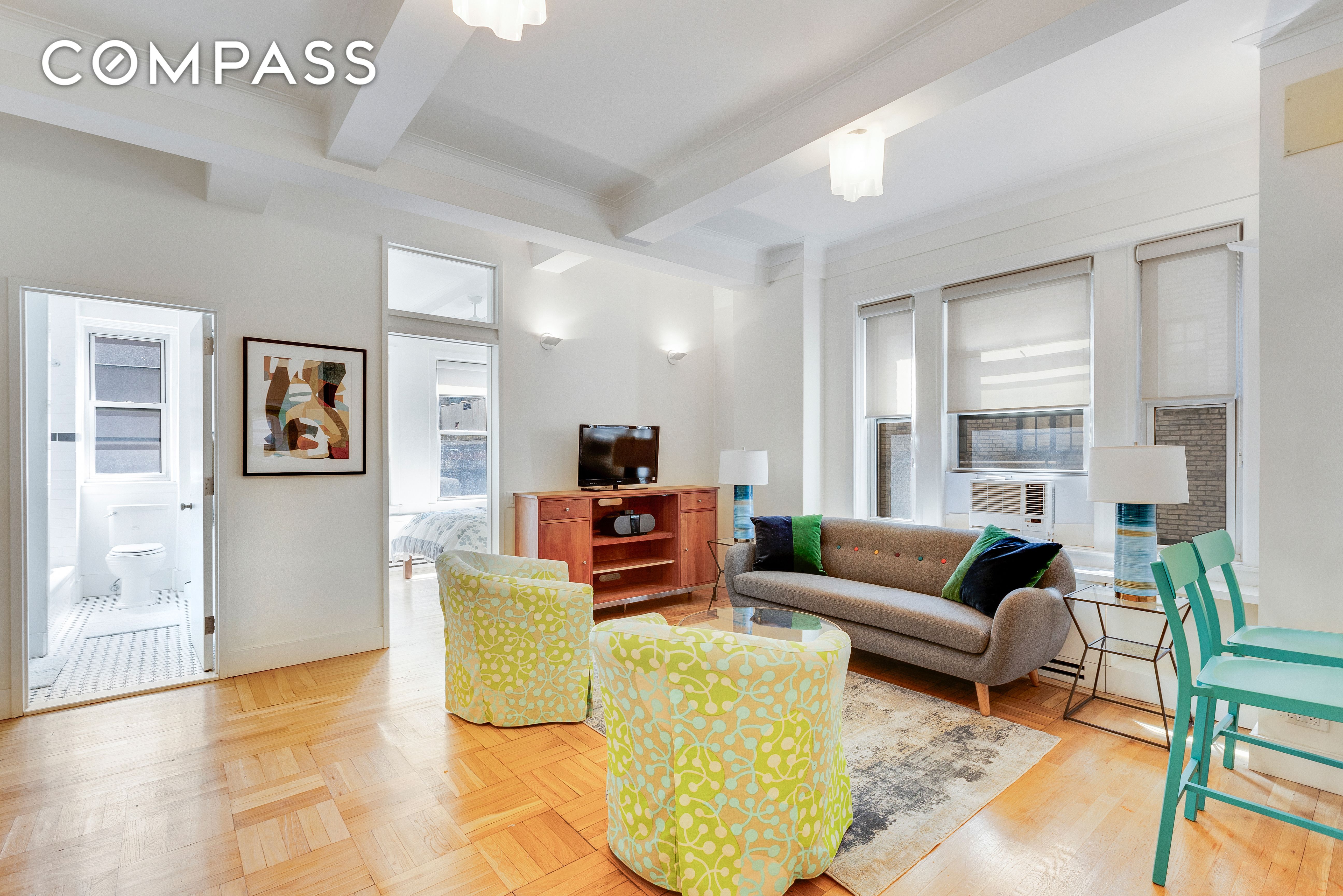 Photo 1 of 588 West End Avenue 6D, Upper West Side, NYC, $650,000, Web #: 1086490664