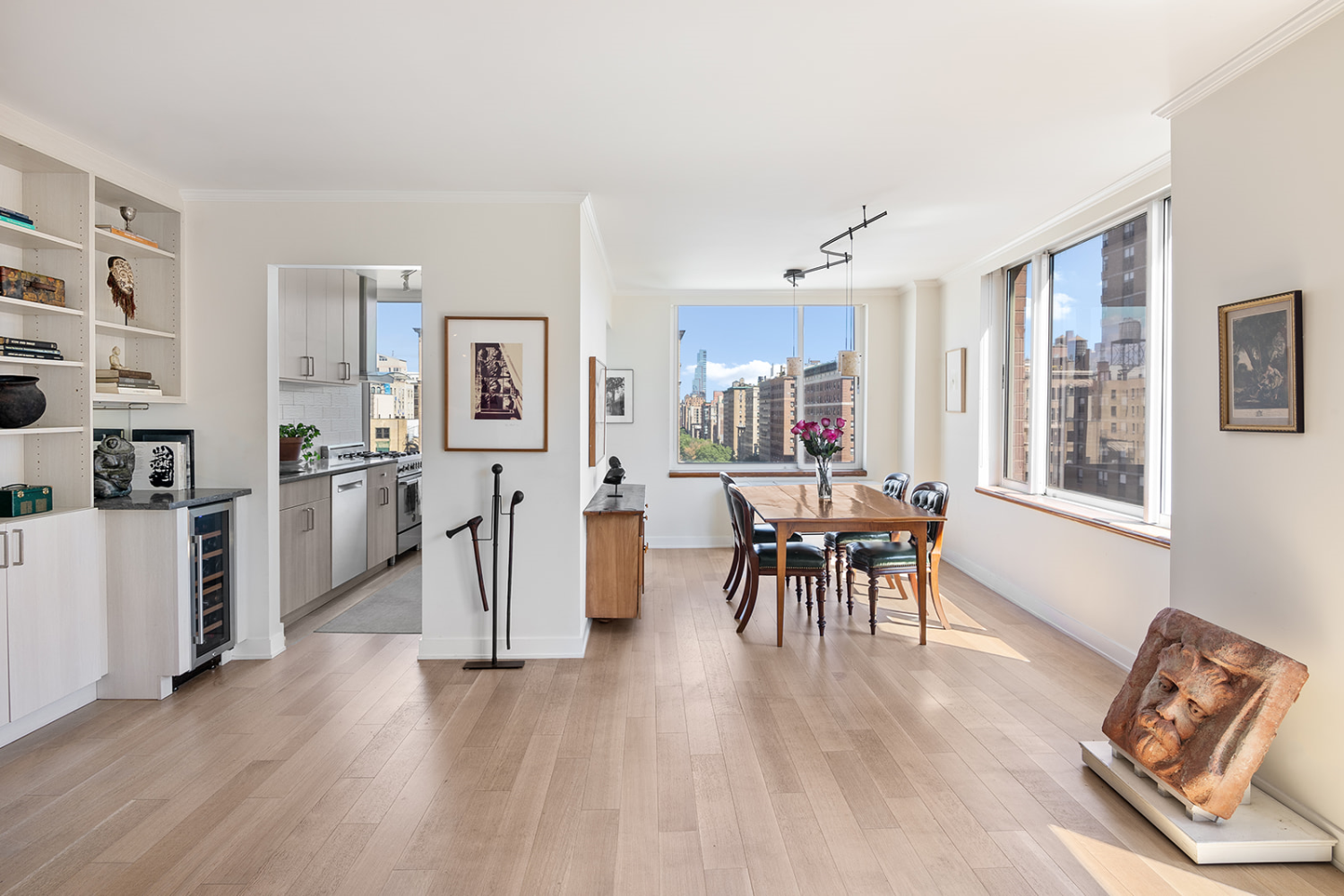 Photo 1 of 2373 Broadway 1421, Upper West Side, NYC, $1,800,000, Web #: 1086535562