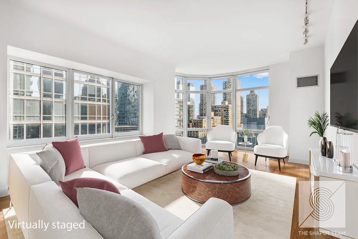 555 West 59th Street 17B, Chelsea And Clinton, Downtown, NYC - 3 Bedrooms  
3 Bathrooms  
6 Rooms - 