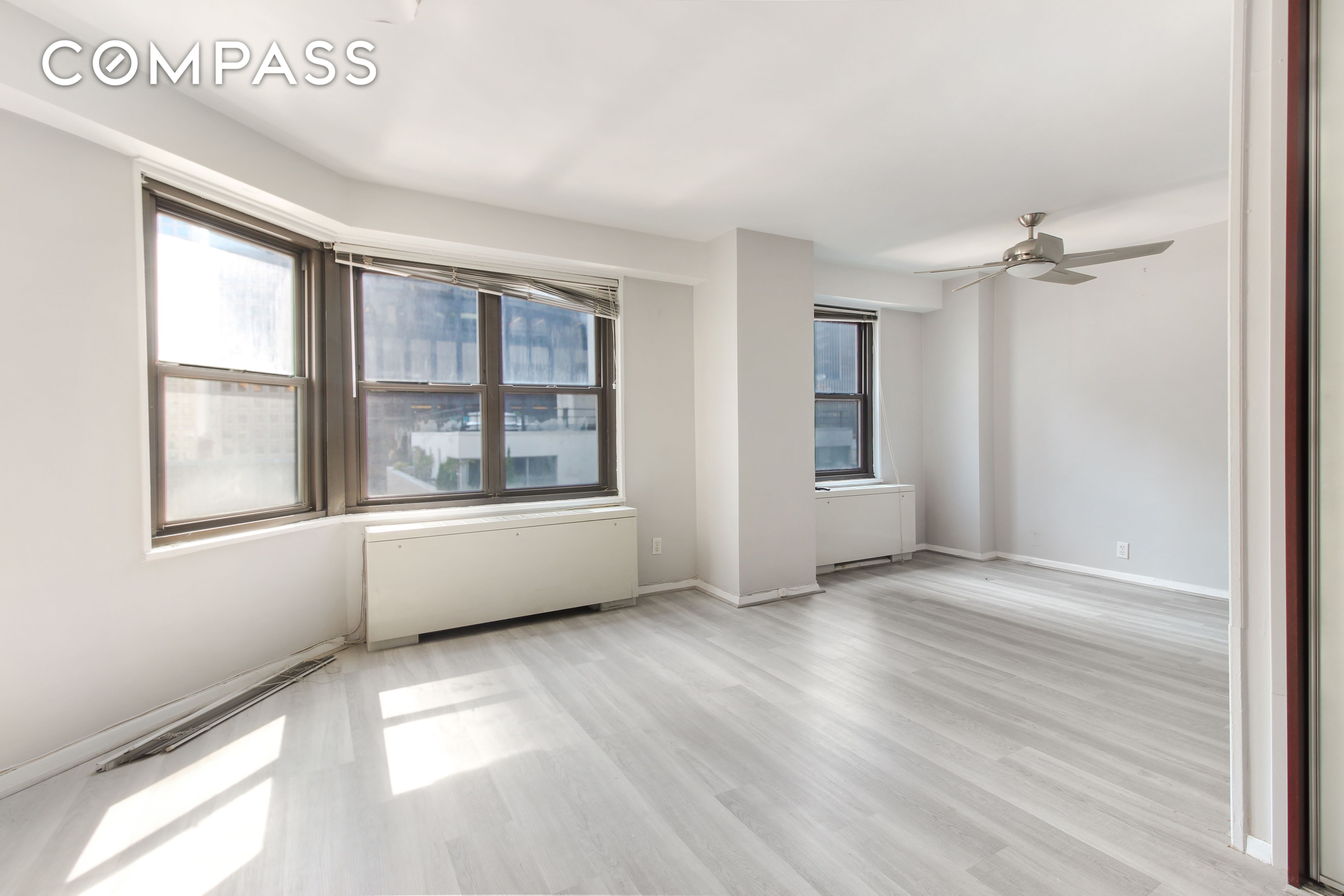 220 East 57th Street 14K, Midtown East, Midtown East, NYC - 1 Bathrooms  
2 Rooms - 