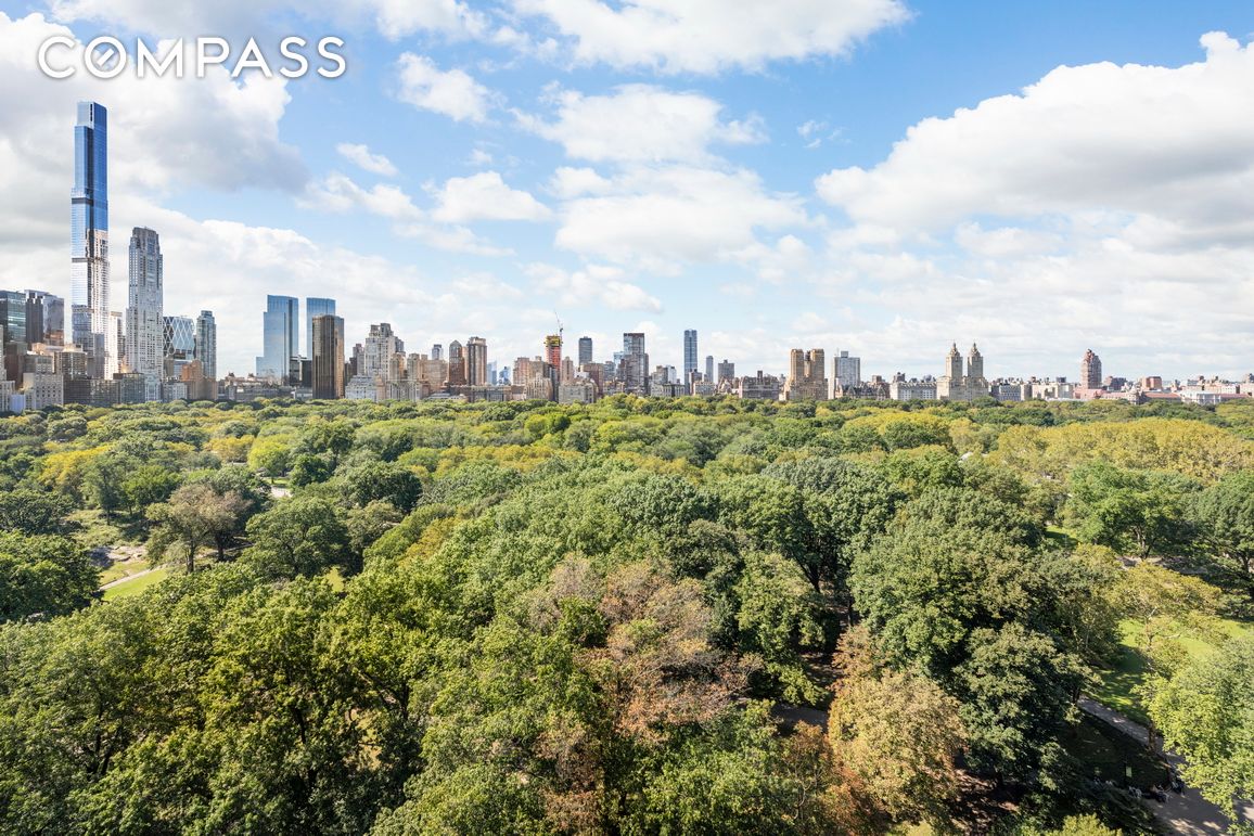 875 5th Avenue 18A, Upper East Side, Upper East Side, NYC - 3 Bedrooms  
3.5 Bathrooms  
8 Rooms - 