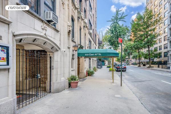 319 East 50th Street 3D, Turtle Bay, Midtown East, NYC - 1 Bathrooms  
2 Rooms - 