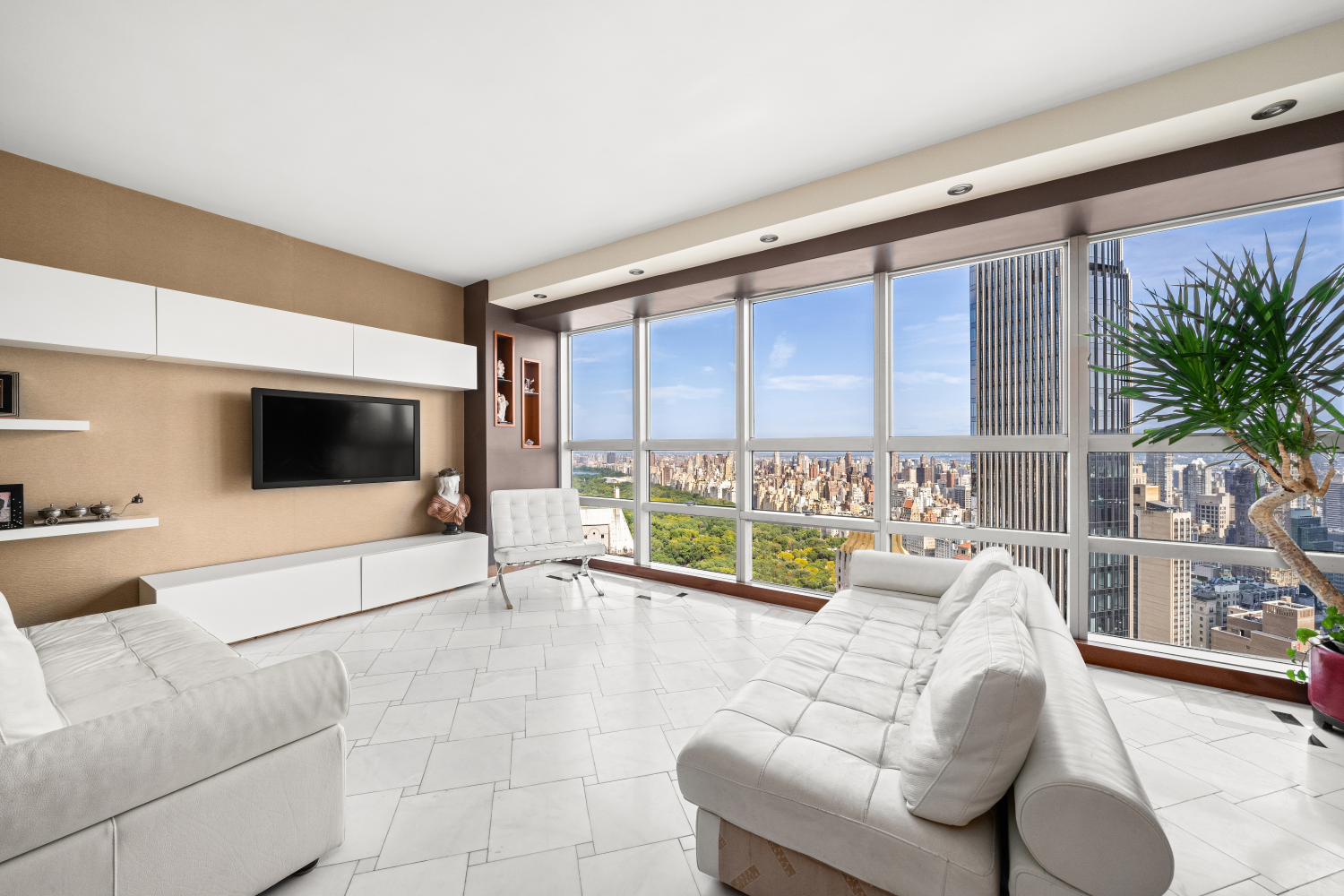 146 West 57th Street 60C, Chelsea And Clinton,  - 1 Bedrooms  
2 Bathrooms  
3 Rooms - 