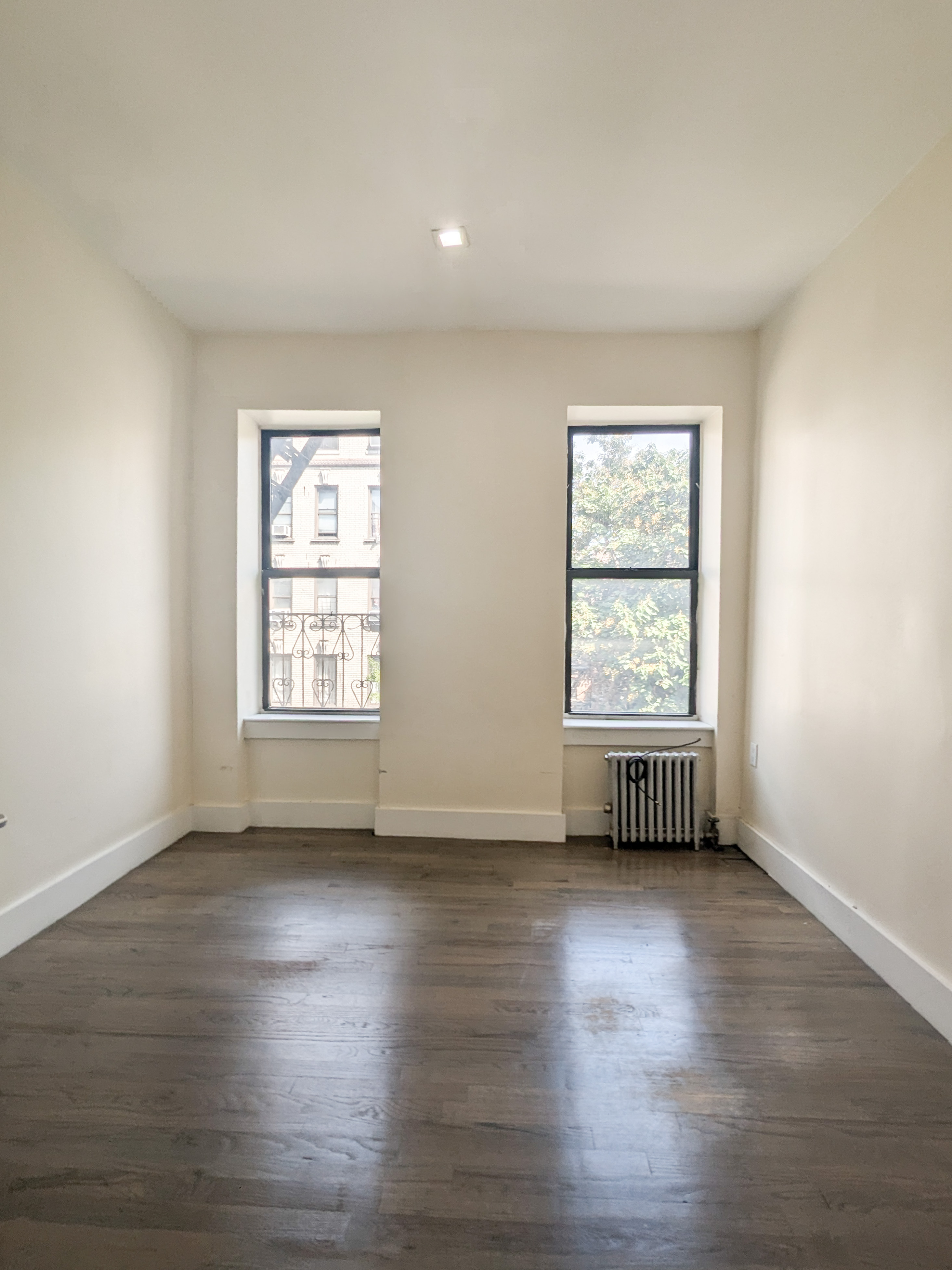 304 West 151st Street 16, West Harlem, Upper Manhattan, NYC - 3 Bedrooms  
1 Bathrooms  
5 Rooms - 