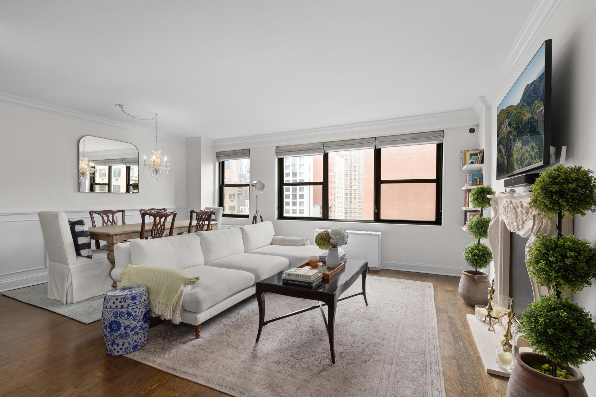 200 East 27th Street 8F, Kips Bay, Midtown East, NYC - 2 Bedrooms  
2 Bathrooms  
4 Rooms - 