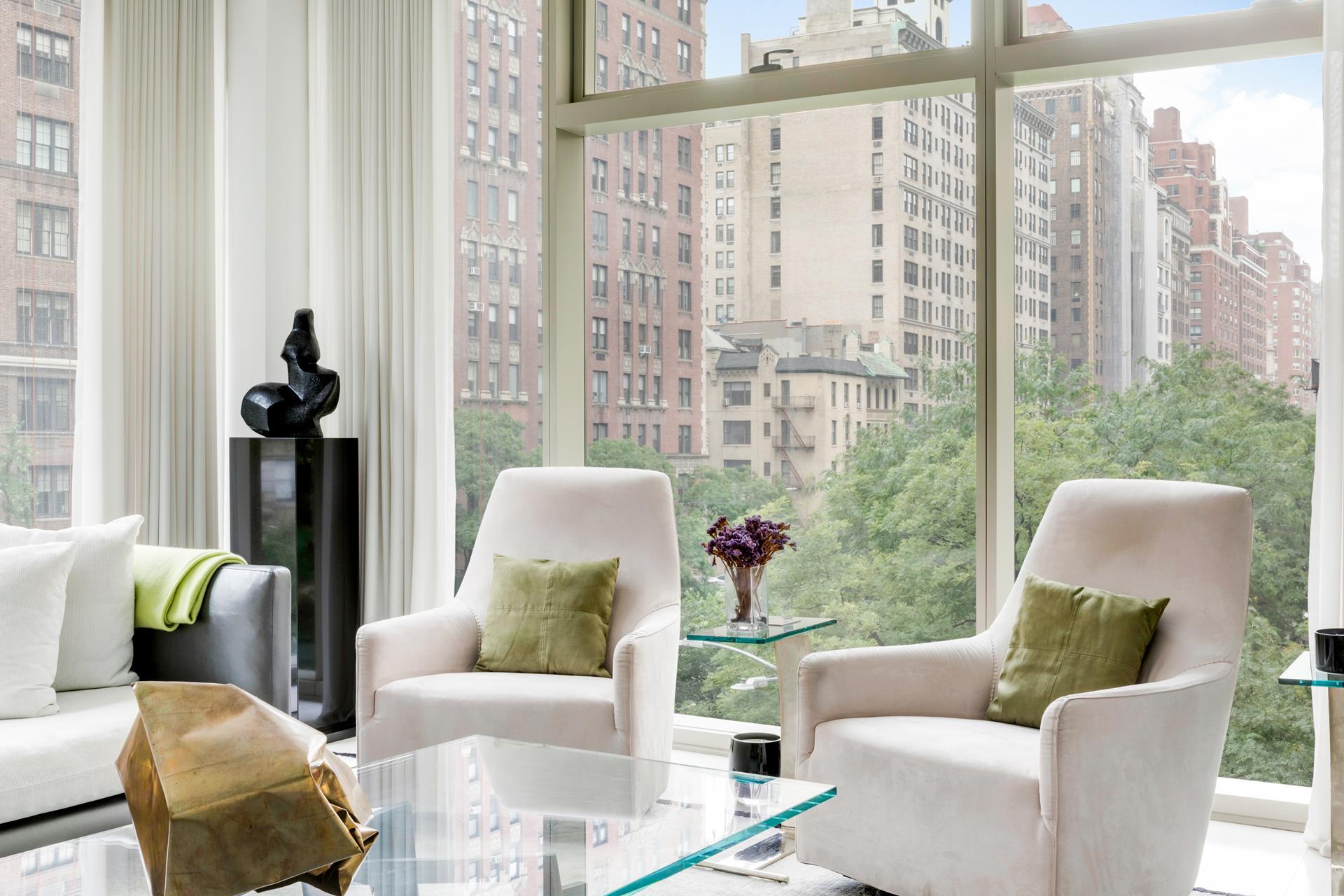 1055 Park Avenue 2, Carnegie Hill, Upper East Side, NYC - 4 Bedrooms  
3.5 Bathrooms  
7 Rooms - 