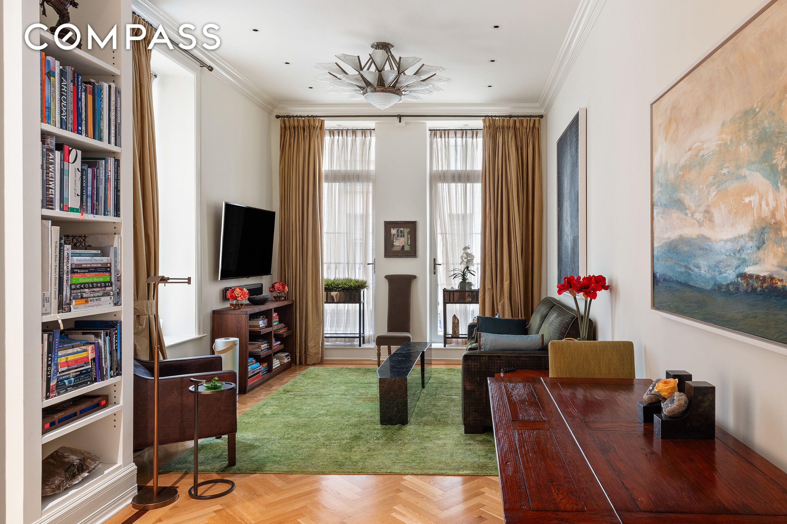 1 Central Park 802, Central Park South, Midtown West, NYC - 1 Bedrooms  
1.5 Bathrooms  
3 Rooms - 