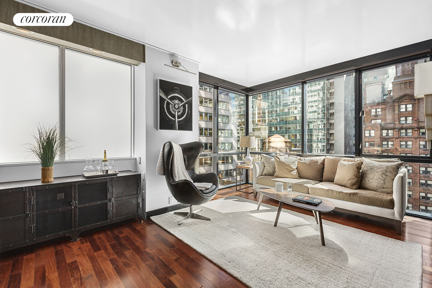 60 East 55th Street 16A, Midtown East, Midtown East, NYC - 1 Bedrooms  
1 Bathrooms  
3 Rooms - 