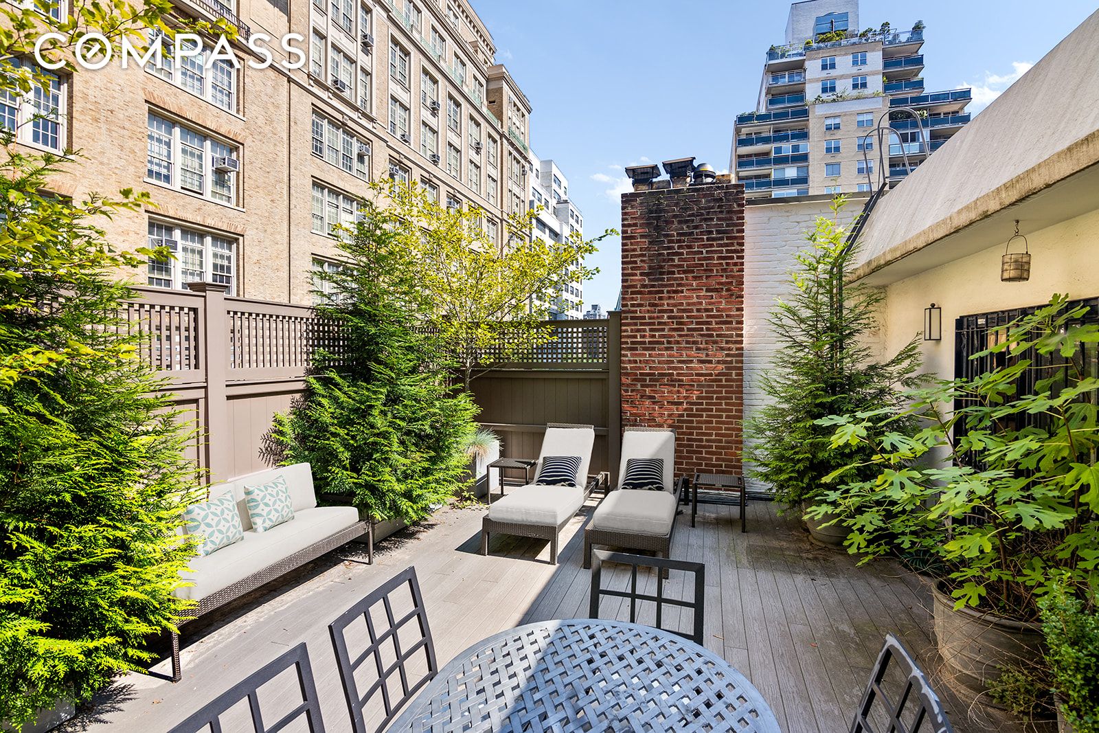 126 East 16th Street Ph5a, Gramercy Park, Downtown, NYC - 1 Bedrooms  
2 Bathrooms  
4 Rooms - 