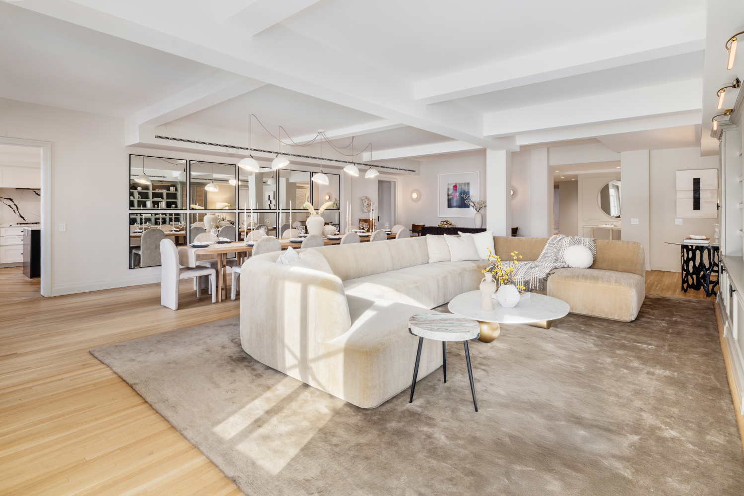 737 Park Avenue 15E, Lenox Hill, Upper East Side, NYC - 5 Bedrooms  
7.5 Bathrooms  
10 Rooms - 