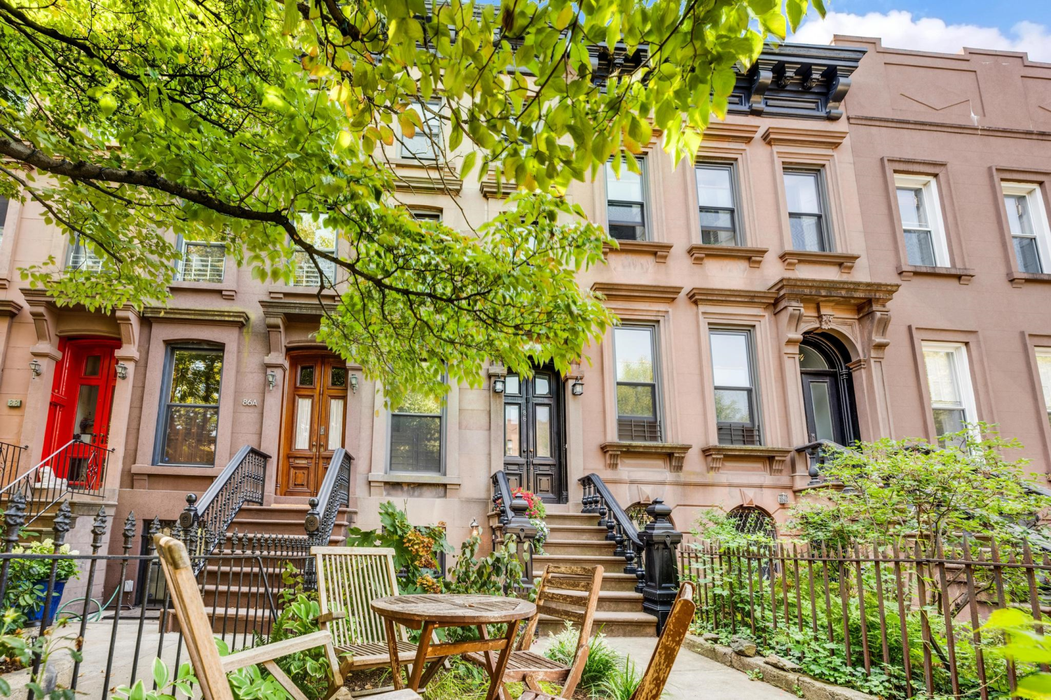 Photo 1 of 86 3rd Place, Carroll Gardens, New York, $3,400,000, Web #: 1086953153