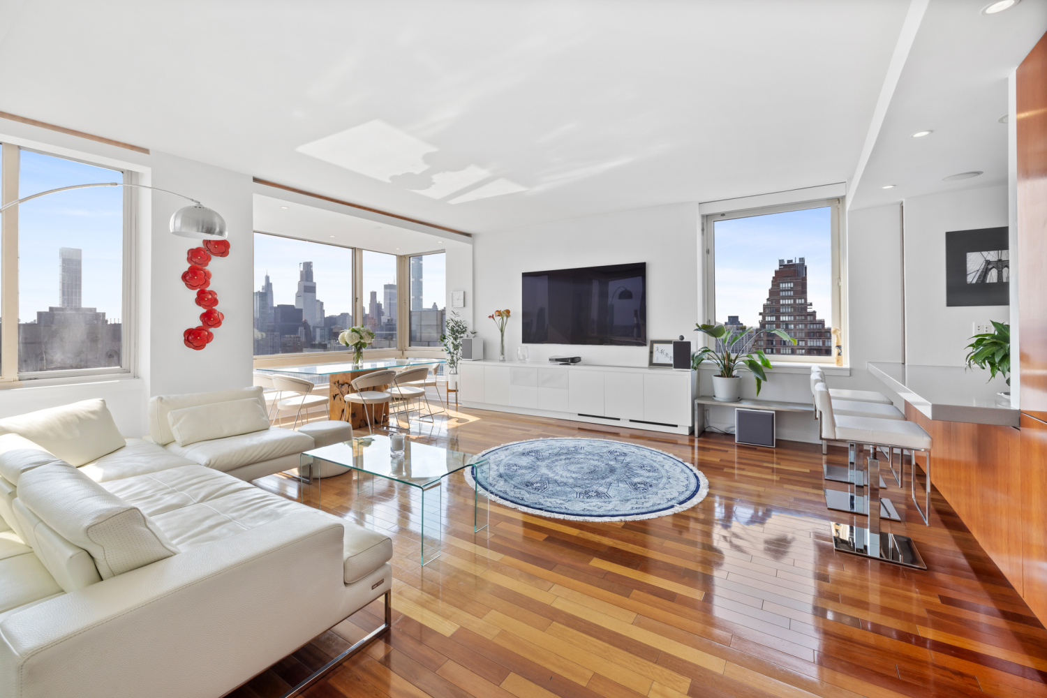 524 East 72nd Street 43Def, Lenox Hill, Upper East Side, NYC - 4 Bedrooms  
4 Bathrooms  
6 Rooms - 