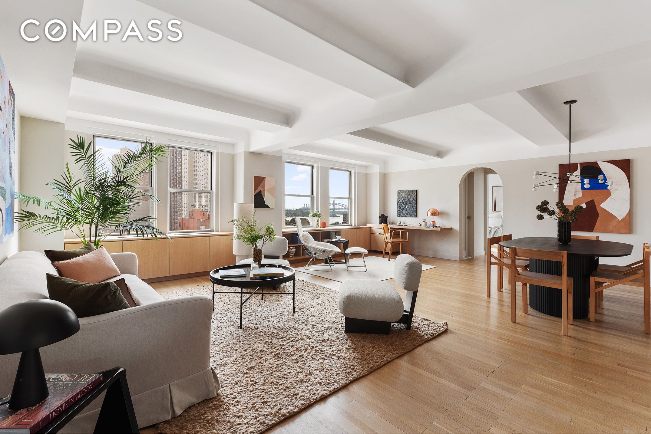 425 East 86th Street 11E, Upper East Side, Upper East Side, NYC - 3 Bedrooms  
3 Bathrooms  
6 Rooms - 