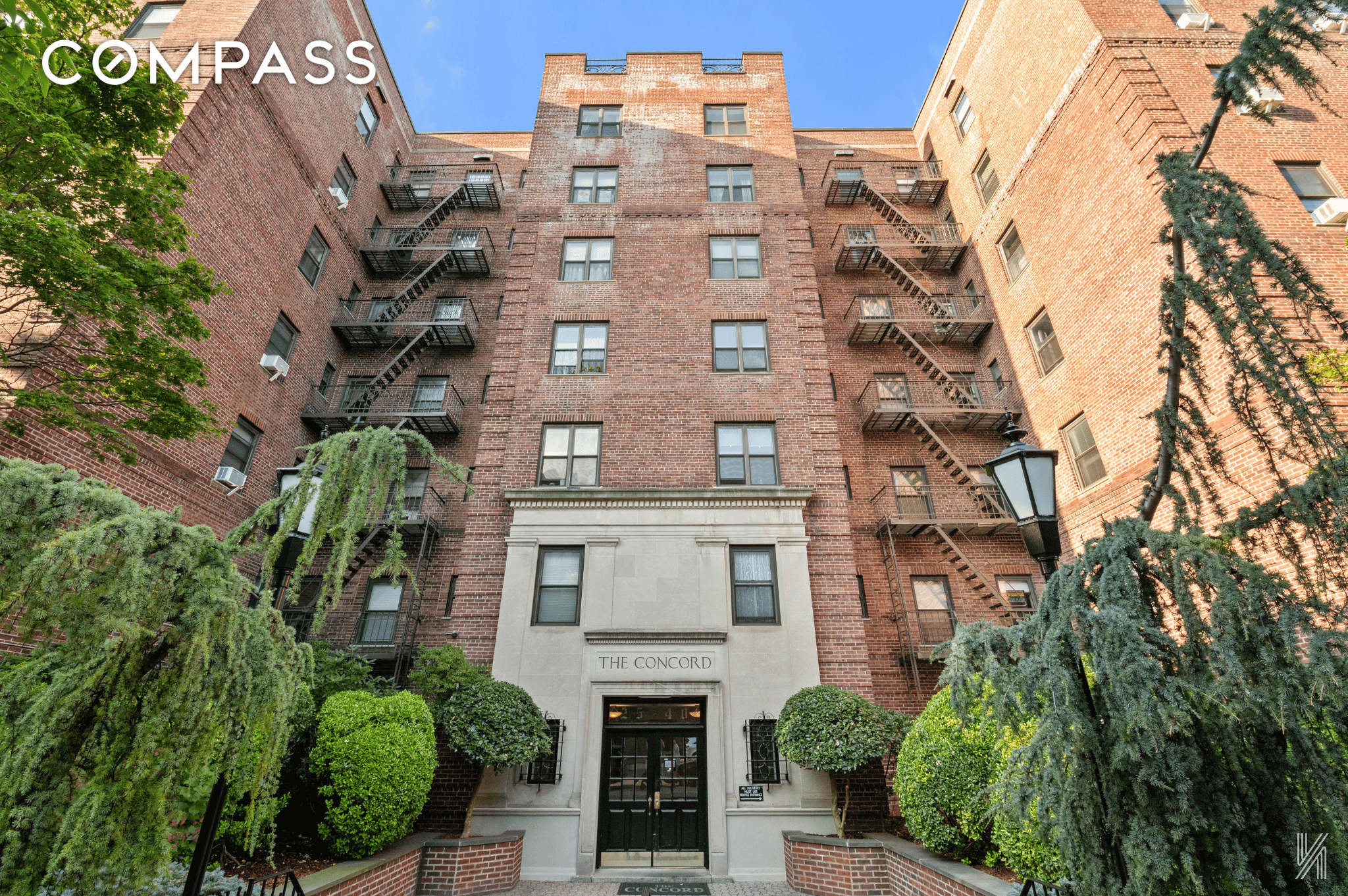 25-40 31st Avenue 6M, Astoria, Queens, New York - 2 Bedrooms  
1 Bathrooms  
5 Rooms - 