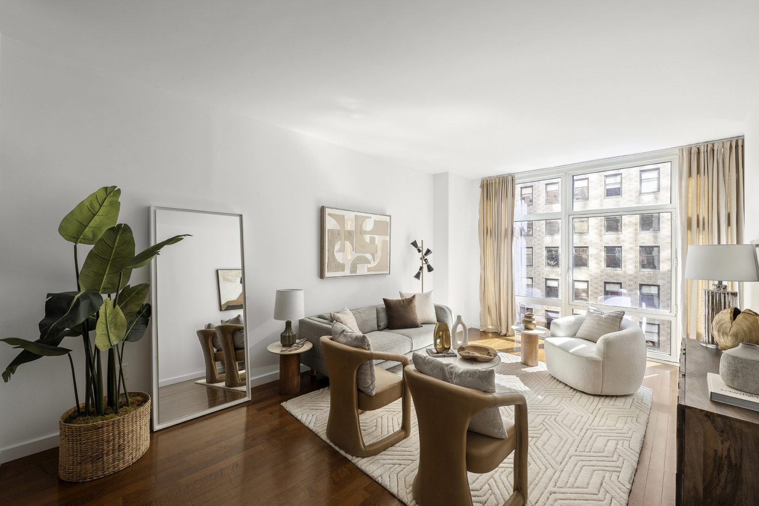 Photo 1 of 1600 Broadway 9A, Chelsea and Clinton, NYC, $895,000, Web #: 1088203796