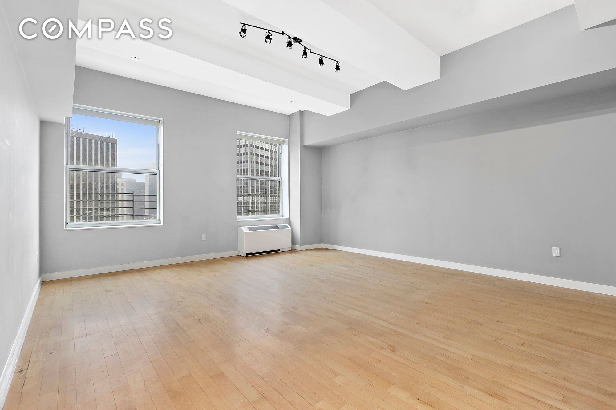 Photo 1 of 15 Broad Street 2826, Financial District, NYC, $6,750, Web #: 1088212042