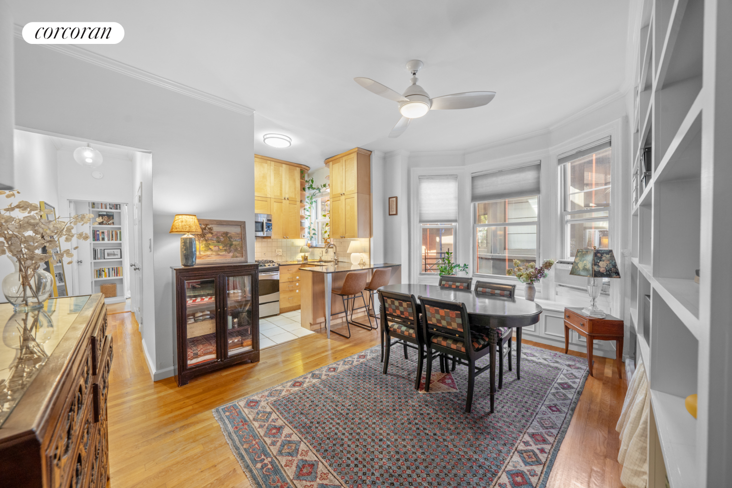 242 West 104th Street 6Wr, Upper West Side, Upper West Side, NYC - 2 Bedrooms  
1 Bathrooms  
4 Rooms - 