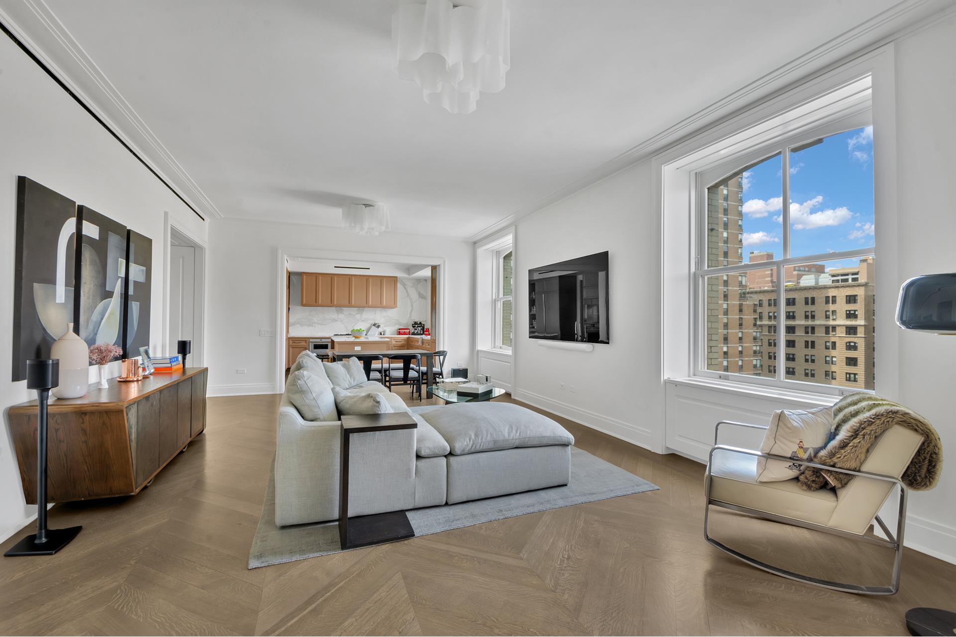 225 West 86th Street 810, Upper West Side, Upper West Side, NYC - 4 Bedrooms  
4.5 Bathrooms  
7 Rooms - 