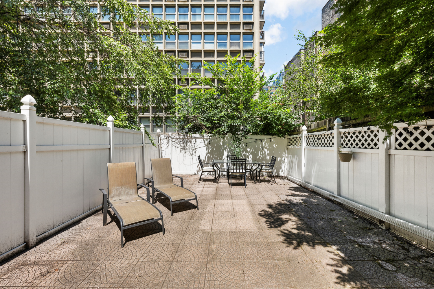 133 West 95th Street 1, Upper West Side, Upper West Side, NYC - 3 Bedrooms  
2 Bathrooms  
6 Rooms - 