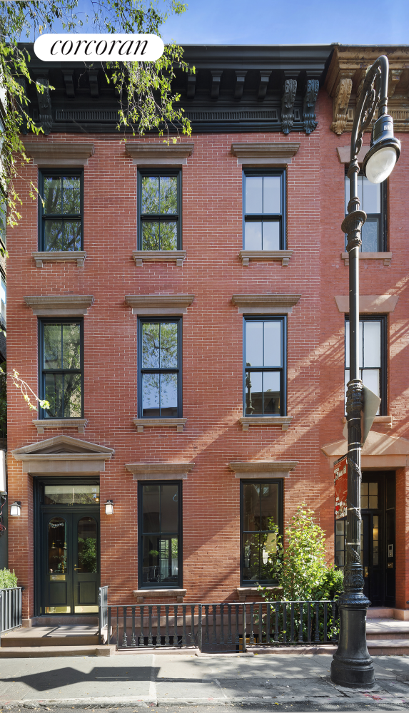 257 West 4th Street, West Village, Downtown, NYC - 6 Bedrooms  
5.5 Bathrooms  
10 Rooms - 